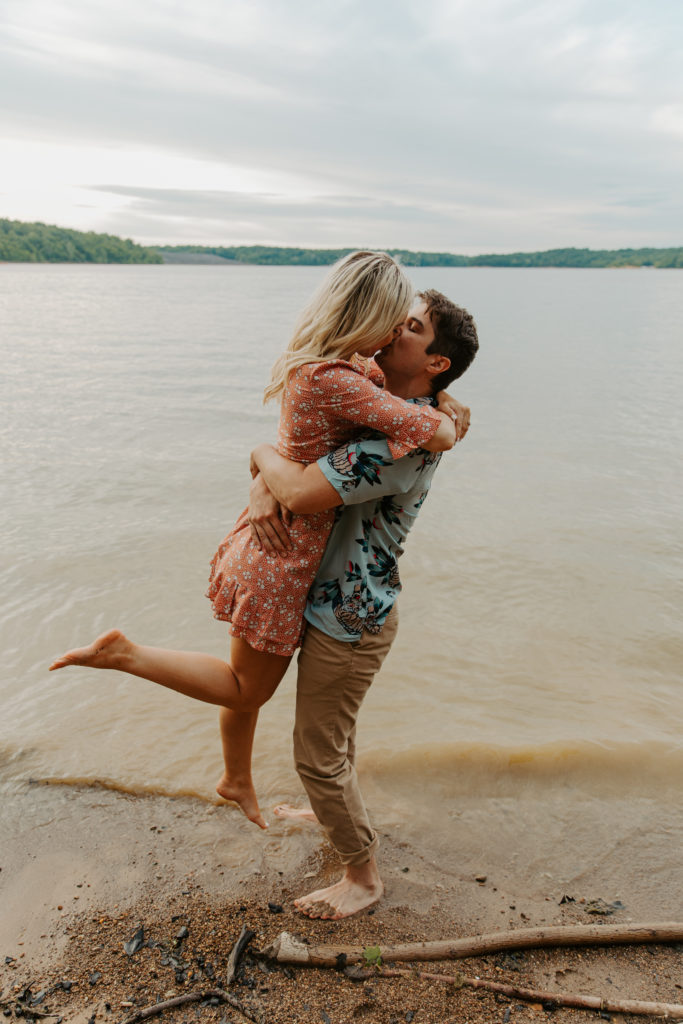 Claire and Garrett's Engagement Phots on East Fork Lake