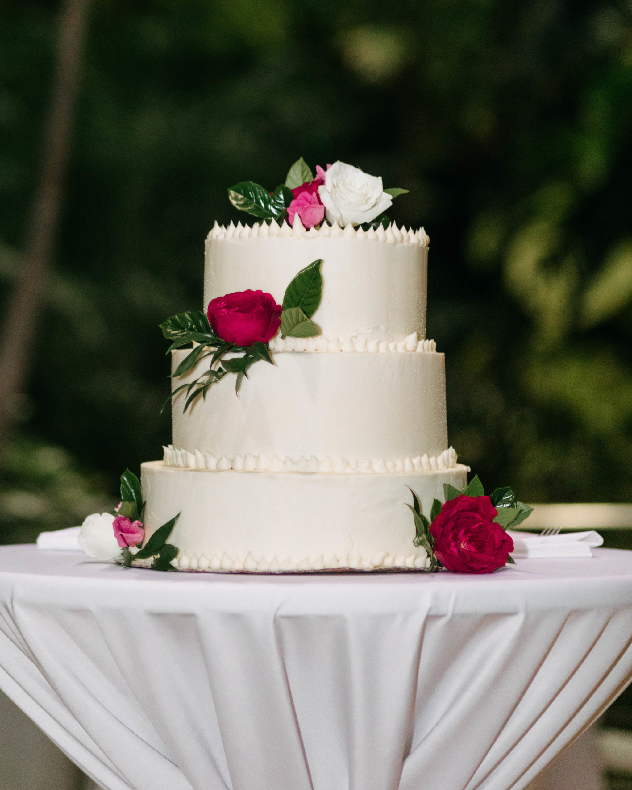 Greenhouse Summer wedding Cake inspiration
