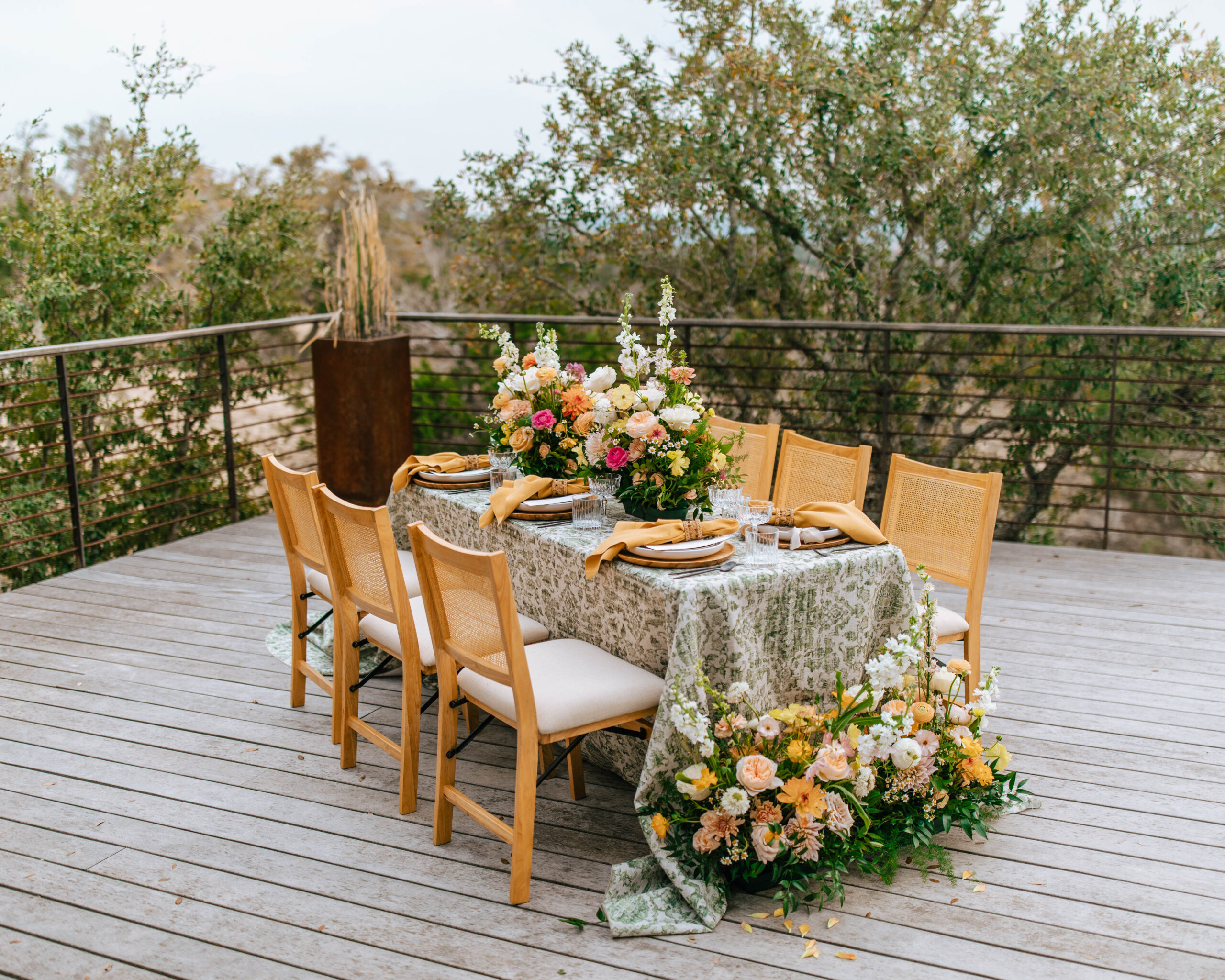 Garden Wedding Table Photograph at Cactus Moon Lodge in Dripping Springs Texas. 